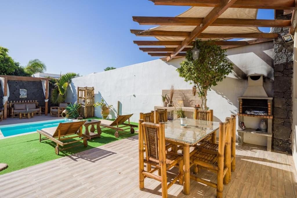 Villa La Isla By Rentaholidayslanzarote Playa Blanca  Exterior foto